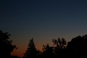 Jupiter und Venus über Darmstadt am 30. Juni 2015, 22:25 MESZ, Canon EOS6D, Leica Summicron-R 90, f/8, ISO 800, 1/20 s