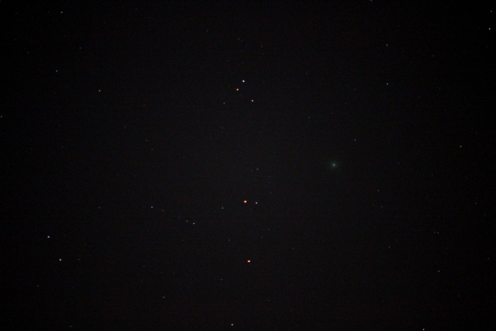 Komet C/2014 Q2 (Lovejoy) am 5.1.2015, 21:54 MEZ, Canon 600D, Leica Vario Elmar, f=210 mm, Blende 4, ISO 6400, 1.6 s