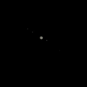 Jupitersystem am 12.3.2014 um 22:40 MEZ. 65/420 Apochromat, Canon EOS 600D. Kompositaufmahme: System mit ISO 800, 1/20 s, Jupiter mit ISO 100, 1/125 s