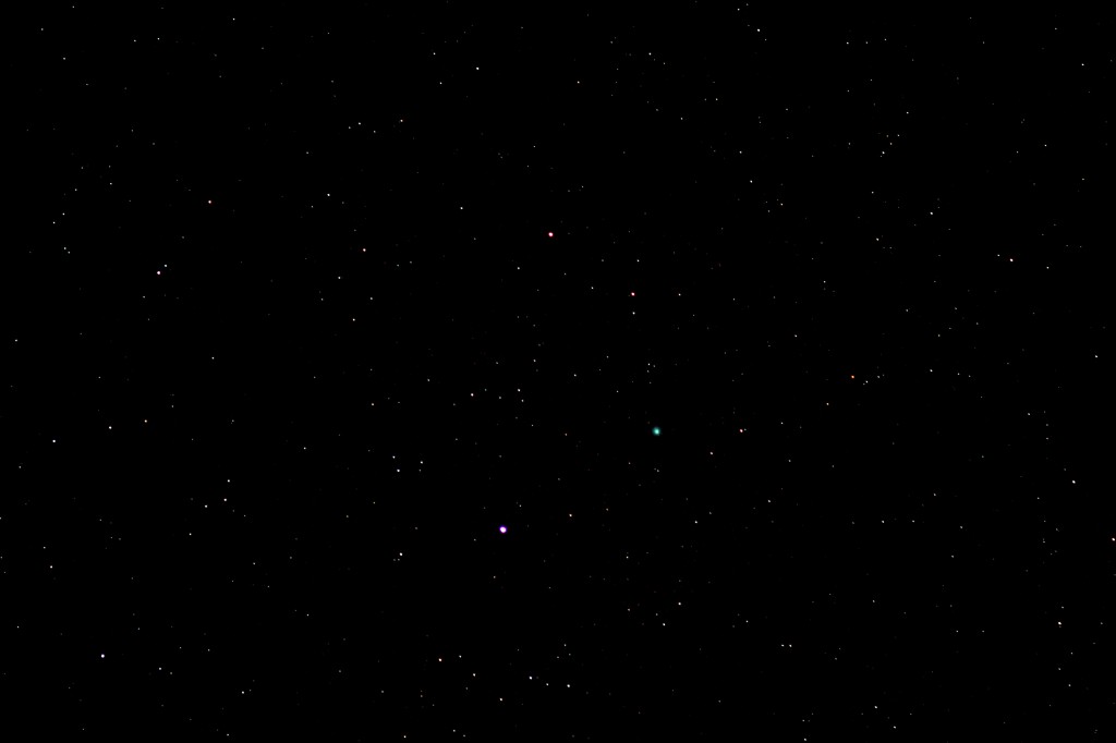 Komet C/2014 Q2 (Lovejoy) durchquert Andromeda, 6. Februar 2015, 22:40 MEZ, Canon EOS 600D, Leica Elmarit 135, f/2.8, ISO 6400, 3.2 Sekunden