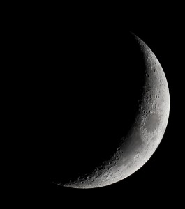 Zunehmender Mond am 3.5.2014, 65/420 Quadruplet Apochromat, Canon EOS 600D, ISO 200, 1/80 s