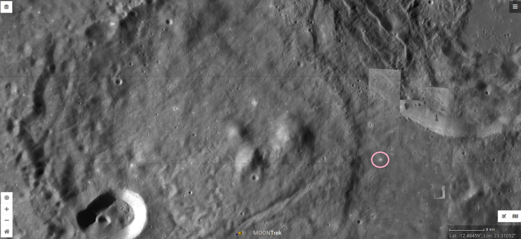 Krater Cyrillus und Theophilus, mit dem dazwischen liegenden, pink markierten, kleinen Krater Shioli (13.3 Grad Süd, 25.2 Grad Ost), Quelle: Moon Trek, NASA-JPL