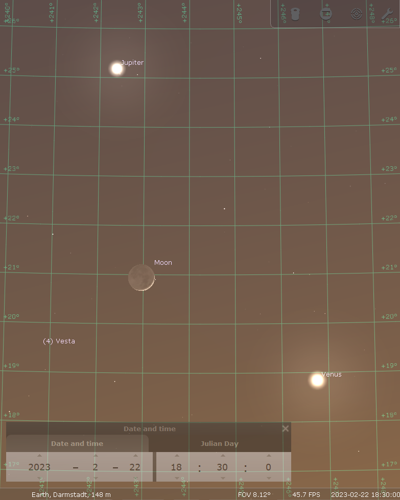 Nahe Begegnung von Jupiter, schmaler, zunehmender Mondsichel und Venus am frühen Abend des 22. Februar 2022, hier simuliert für Darmstadt um 18:30 MEZ, Quelle: Michael Khan via Stellarium