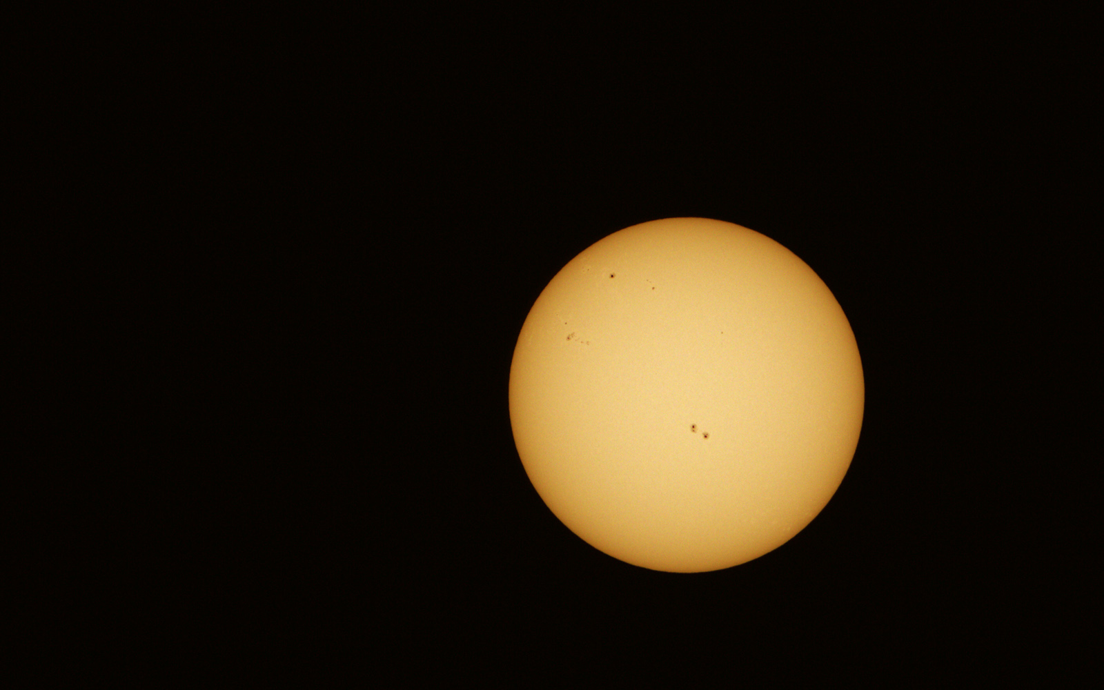 Sonne mit Sonnenflecken (02. April 2014)