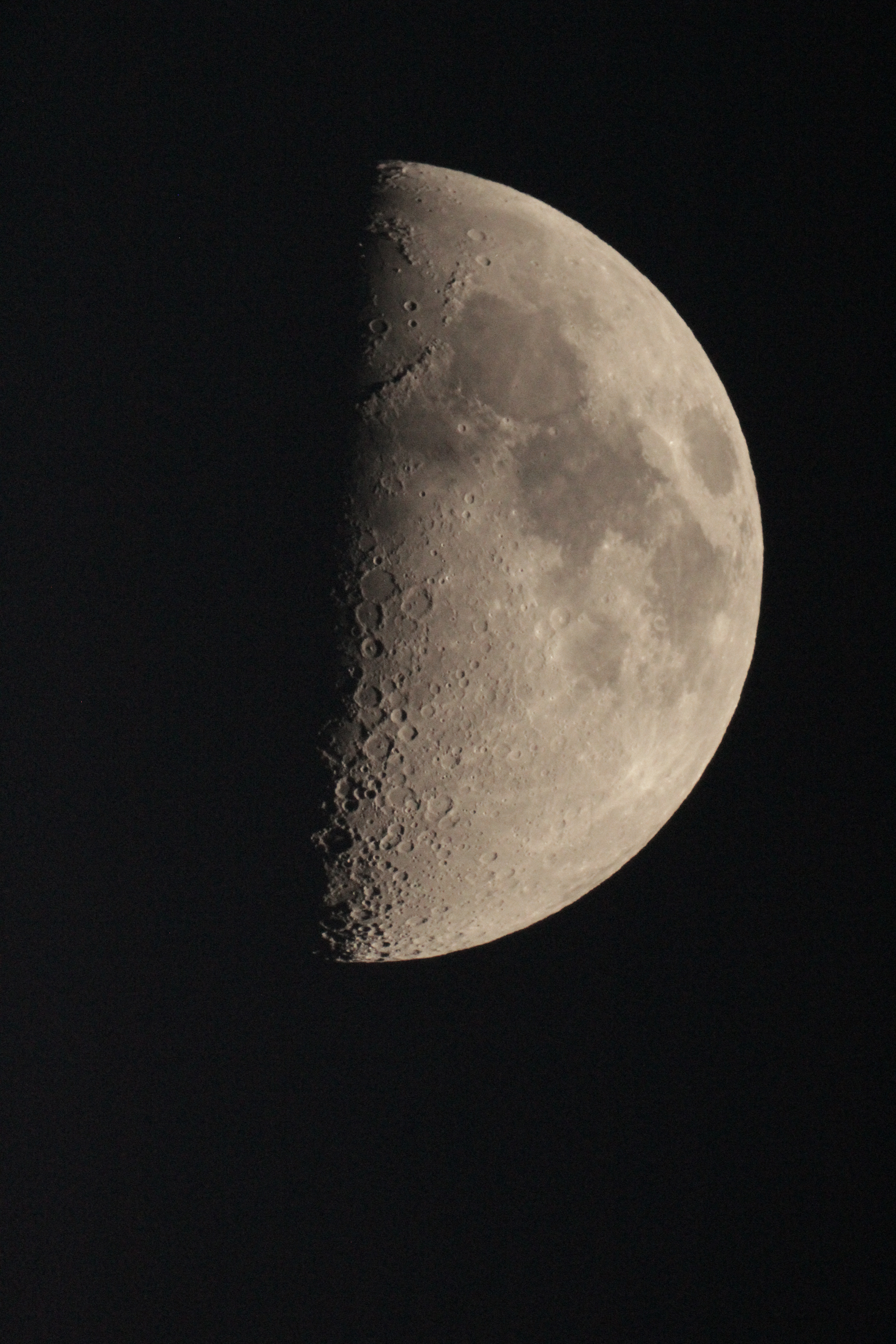 Moon, Dortmund 09.09.2016, 20:11h UTC+2, Skywatcher MC 127/1500, Canon EOS1200D, ISO 6400, 1/1000s