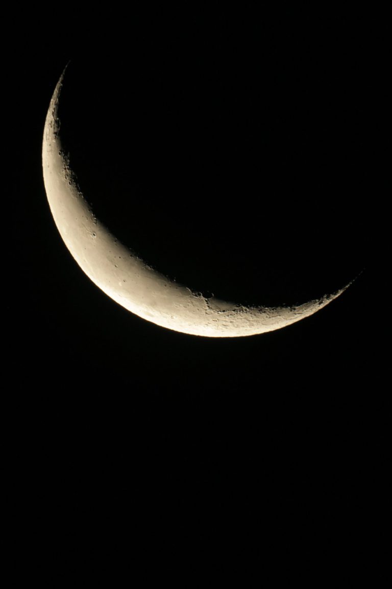 Moon, Dortmund, 27.09.2016, 05:56 UTC+2, MC127/1500, Canon EOS1200D, ISO800, 1/20s