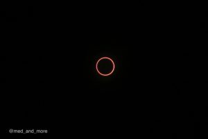 Mitte der Sonnenfinsternis (Ringform) um 14.09 Uhr Ortszeit (RET).
