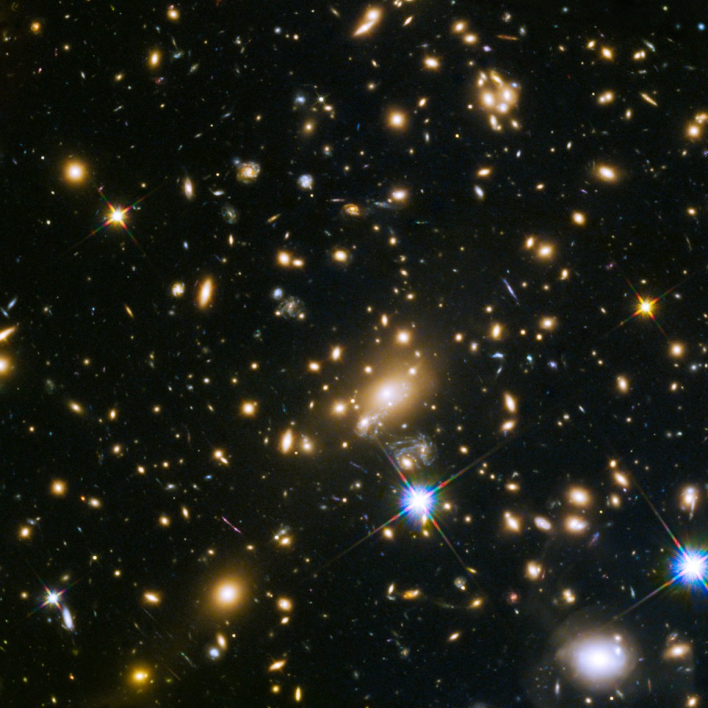 Galaxy cluster MACS j1149.5+223